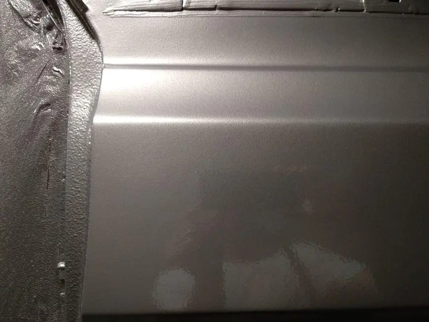 Painted surface of the rear left fender - front view