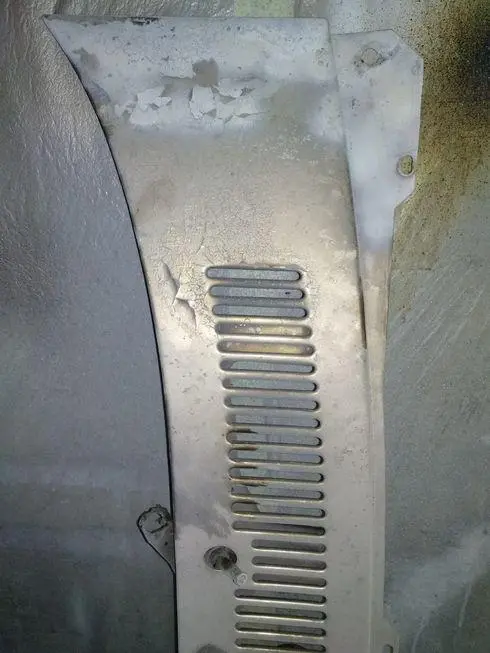 Damaged wiper panel - outside top view