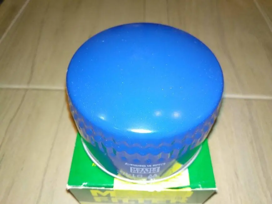 MAN oil filter without box - top view