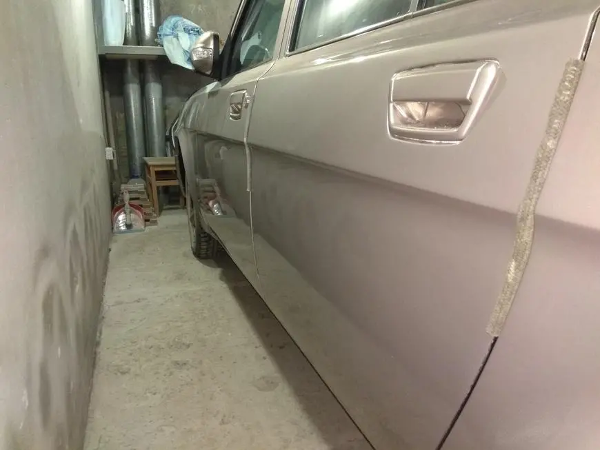 General view of the car