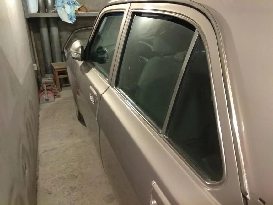 General view of the car