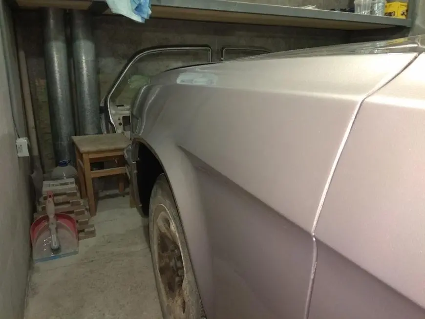 General view of the car