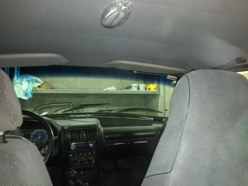 General view of the car