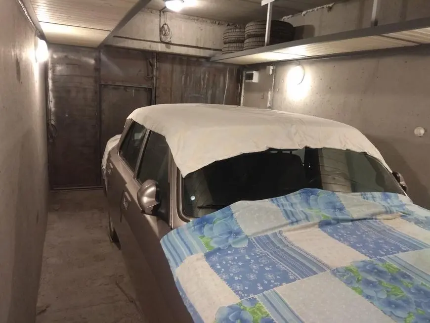 Garage building process