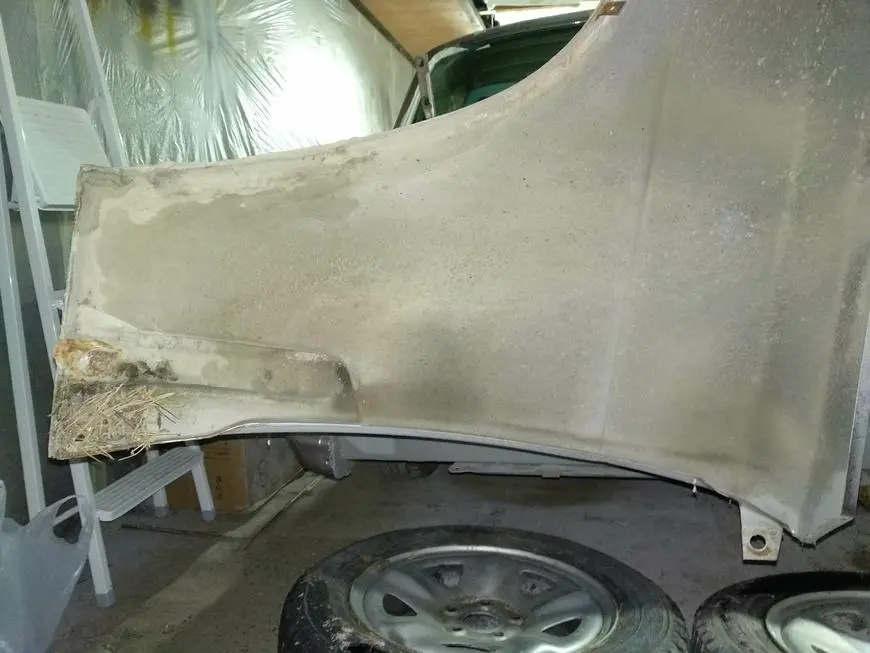 Front fender before cleaning