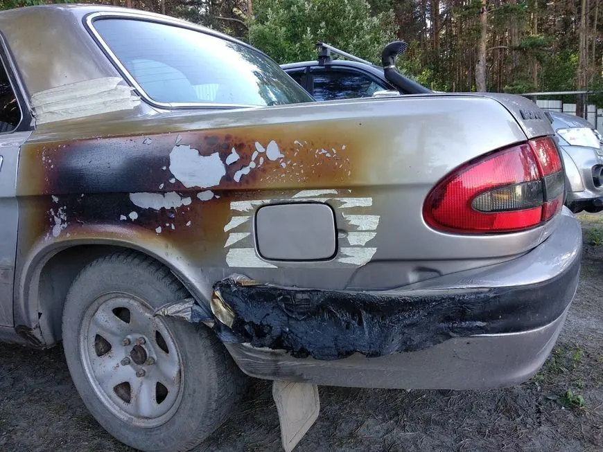 Left rear side