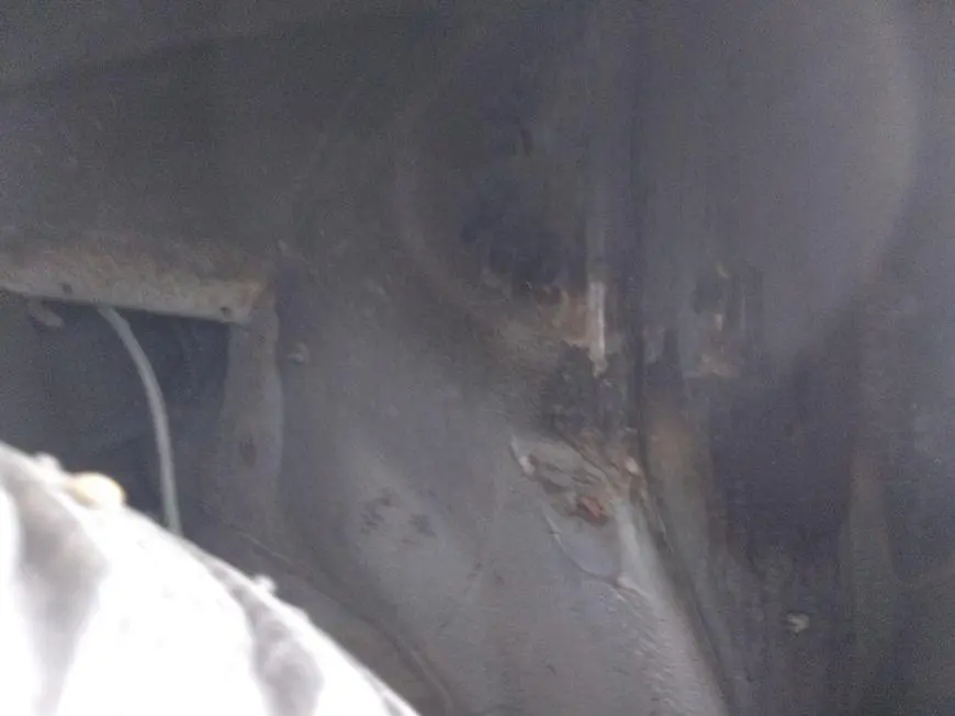 Left front fender interior and engine mudguard