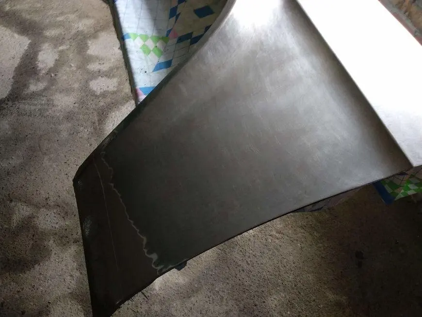 The outer lower part of the wing after stripping
